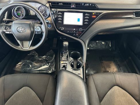 Certified 2019 Toyota Camry LE image 13