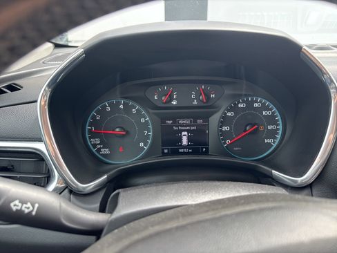 Used 2018 Chevrolet Equinox LT image 4