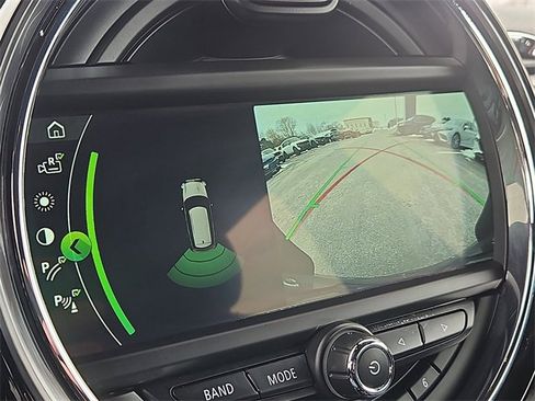 Used 2017 MINI Cooper Clubman S image 16