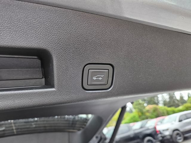 New 2026 GMC Acadia Elevation w/ Elevation Premium Package AWD/4WD image 13
