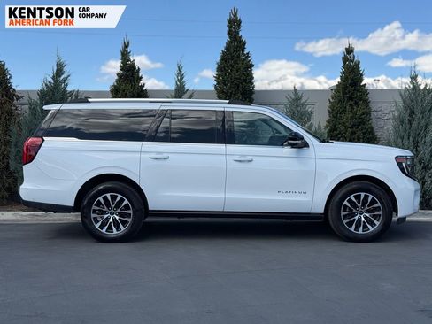 Used 2025 Ford Expedition Max Platinum AWD/4WD image 11