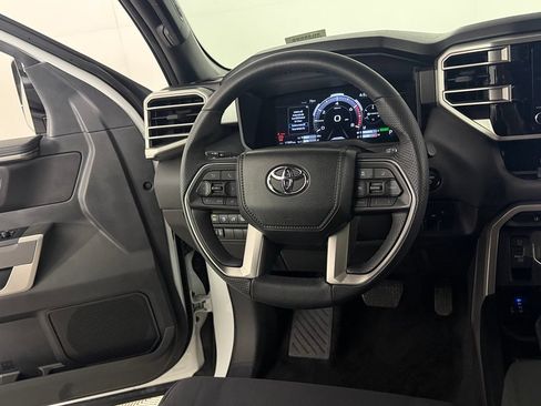 Used 2025 Toyota Sequoia SR5 AWD/4WD image 12