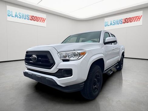 Used 2023 Toyota Tacoma SR AWD/4WD image 7