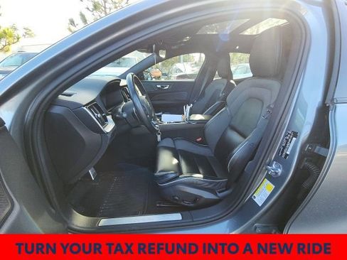 Used 2019 Volvo S60 T6 R-Design image 21