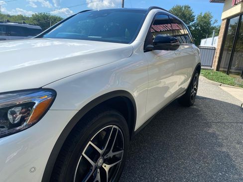 Used 2017 Mercedes-Benz GLC 300 4MATIC image 34