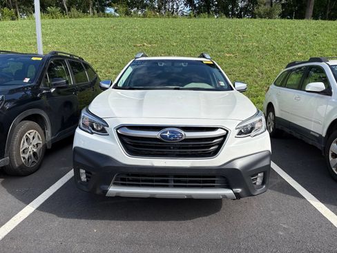 Used 2022 Subaru Outback Touring XT w/ Popular Package #2 AWD/4WD image 2