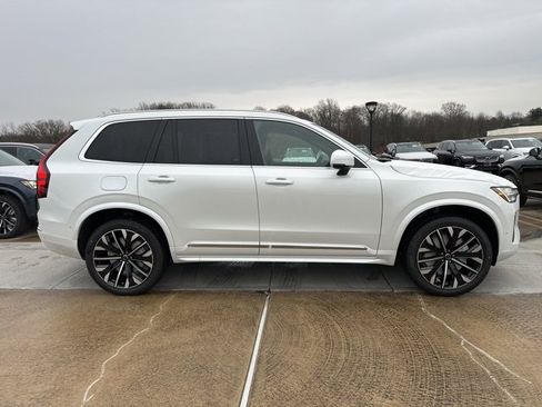 New 2026 Volvo XC90 B6 Ultra image 8