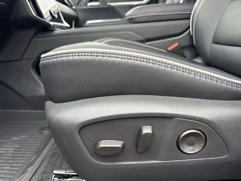 New 2026 GMC Acadia Denali FWD image 13