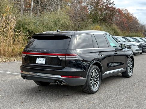 Used 2023 Lincoln Aviator Reserve w/ Equipment Group 201A image 6