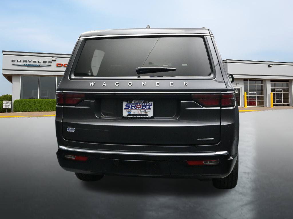 Used 2024 Jeep Wagoneer Series II AWD/4WD image 4