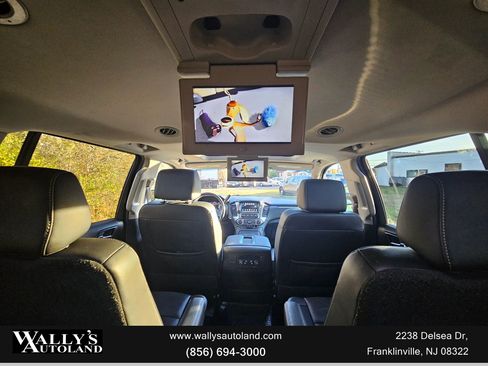Used 2019 Chevrolet Suburban Premier image 22