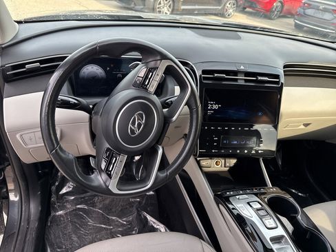 Used 2024 Hyundai Tucson Limited image 11