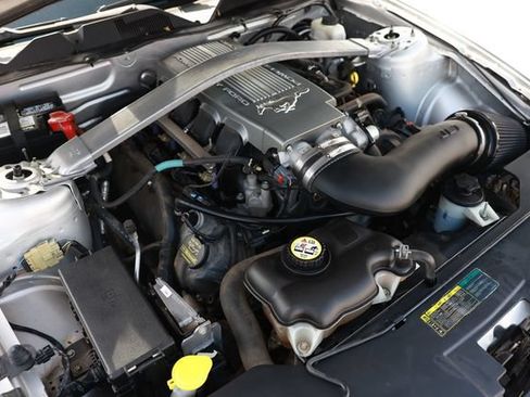 Used 2010 Ford Mustang GT Premium RWD image 49