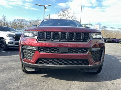 New 2026 Jeep Grand Cherokee L Limited w/ Limited Altitude Package AWD/4WD image 20