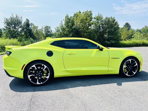 Used 2021 Chevrolet Camaro SS image 9