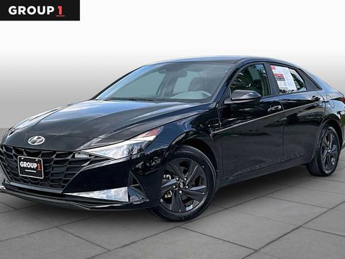 Used 2023 Hyundai Elantra SEL FWD image 1