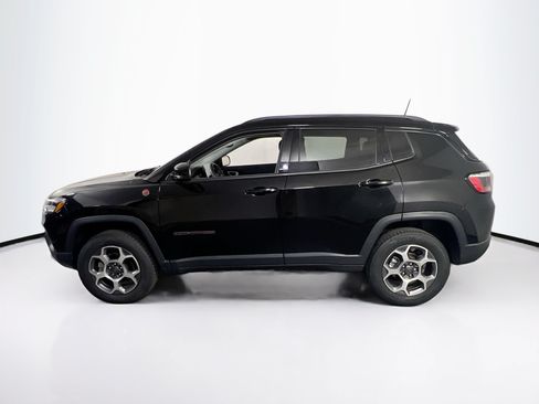 Used 2022 Jeep Compass Trailhawk w/ Trailhawk Convenience Group AWD/4WD image 8