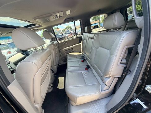 Used 2011 Honda Pilot Touring image 28