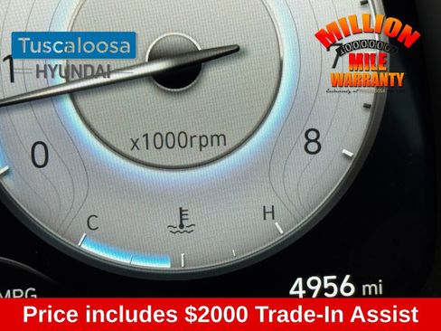 Used 2024 Hyundai Palisade Limited image 16