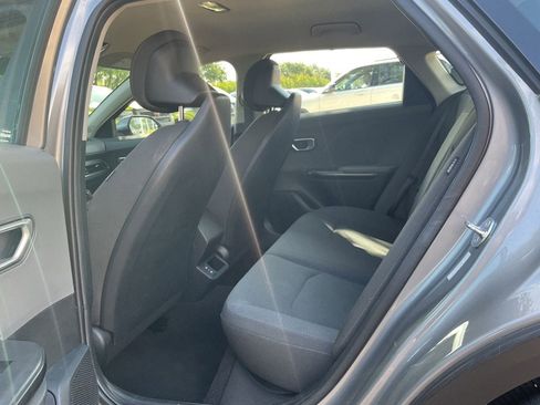 Used 2025 Kia K4 FWD image 9