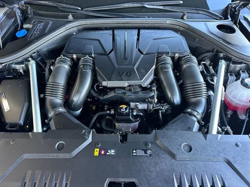 Used 2025 Genesis GV70 3.5T Sport image 30