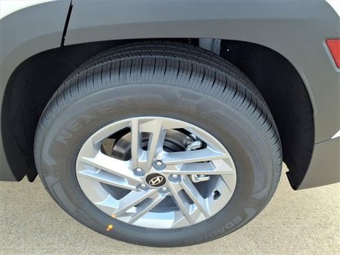 New 2026 Hyundai Tucson SE image 17