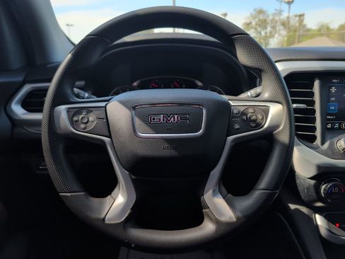 Used 2021 GMC Acadia SLE w/ Driver Convenience Package image 11