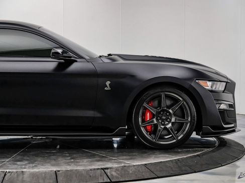 Used 2022 Ford Mustang Shelby GT500 w/ Carbon Fiber Track Pack RWD image 34
