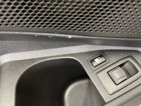 Used 2021 BMW 330e xDrive w/ Convenience Package image 14