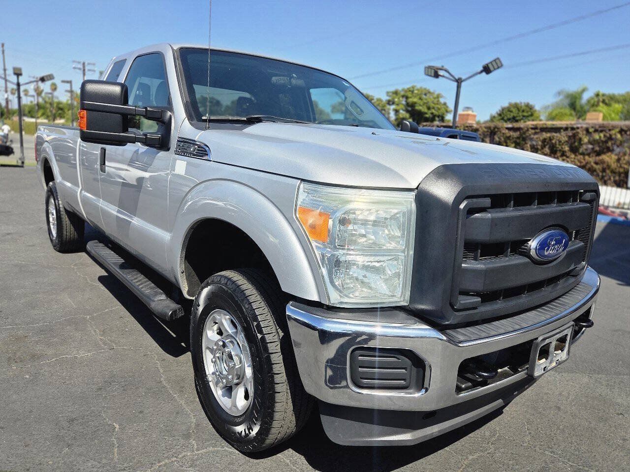Used 2014 Ford F250 XLT w/ Camper Package AWD/4WD image 6