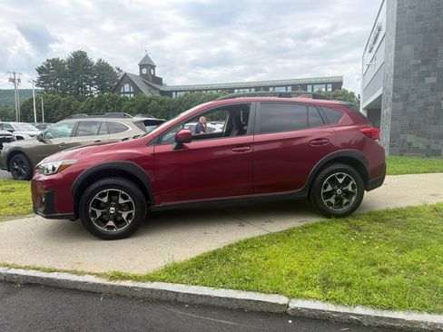 Used 2018 Subaru Crosstrek 2.0i Premium AWD/4WD image 5