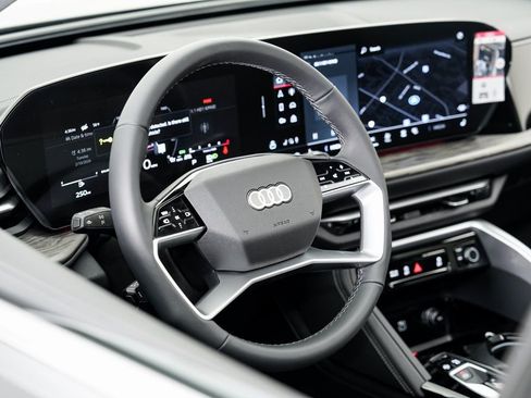 New 2025 Audi Q5 Premium image 12