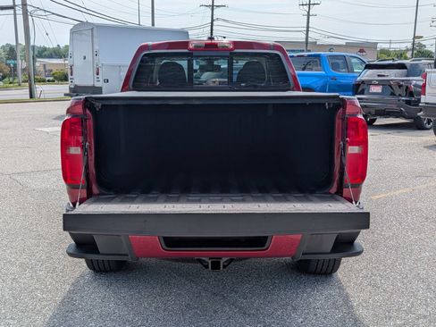 Used 2017 Chevrolet Colorado Z71 AWD/4WD image 14