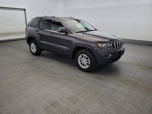 Used 2020 Jeep Grand Cherokee Laredo AWD/4WD image 11