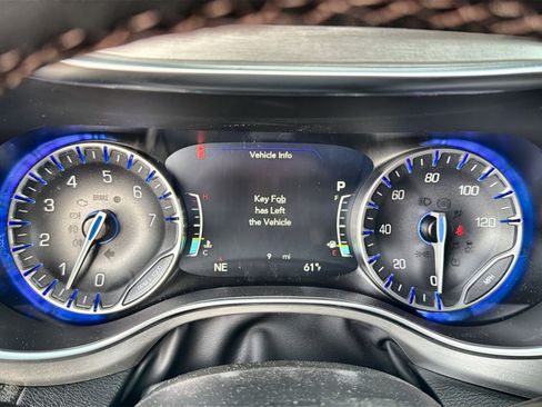 New 2026 Chrysler Pacifica Pinnacle image 17