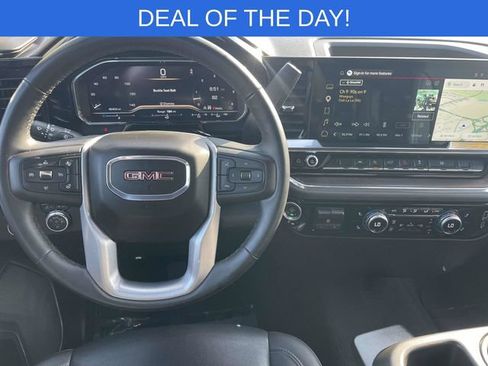Used 2025 GMC Sierra 1500 SLT AWD/4WD image 13