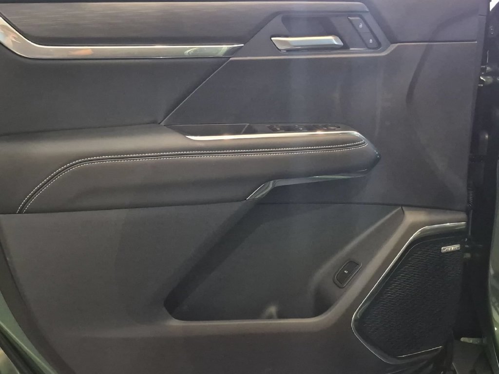 New 2027 GMC Acadia Elevation w/ Black Edition FWD image 17