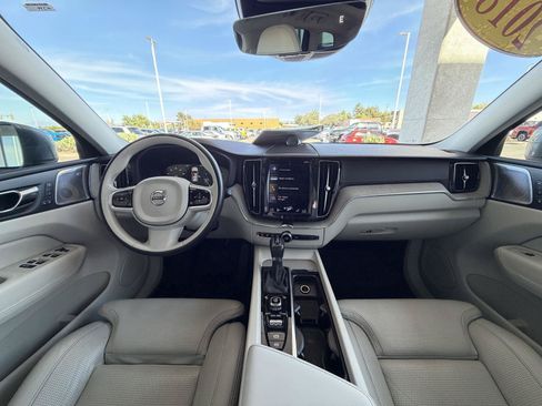Used 2018 Volvo XC60 T6 Inscription w/ Luxury Seat Package AWD/4WD image 28