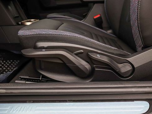 New 2026 MINI Cooper 2-Door Hardtop image 21