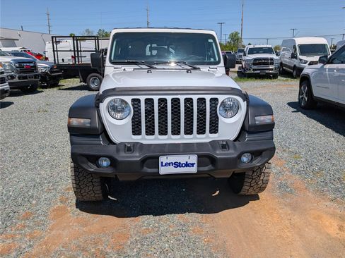 Used 2020 Jeep Gladiator Sport w/ Quick Order Package 24S image 8