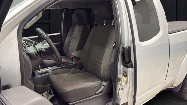 Used 2015 Nissan Frontier S RWD image 9