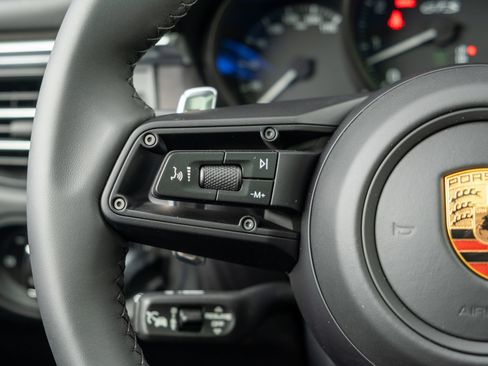 New 2026 Porsche Macan GTS AWD/4WD image 30