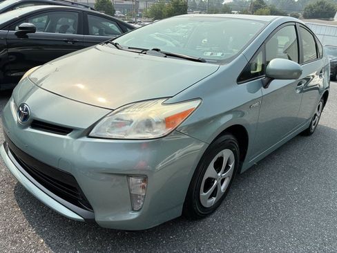 Used 2012 Toyota Prius Two FWD image 1