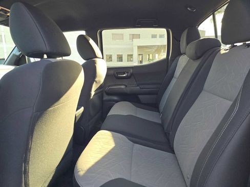 Certified 2022 Toyota Tacoma TRD Sport image 16