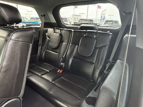 Certified 2023 Ford Explorer XLT w/ Equipment Group 202A AWD/4WD image 17