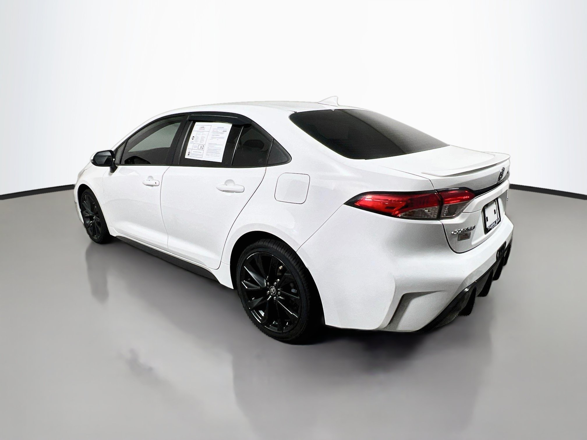 Used 2024 Toyota Corolla SE FWD image 8