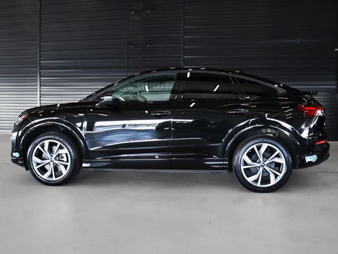 Used 2024 Audi Q4 e-tron Premium Plus image 13