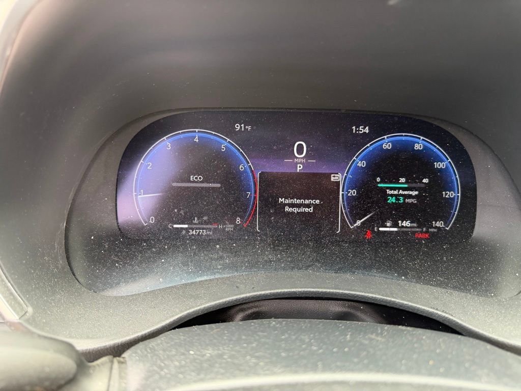 Used 2024 Toyota Highlander Limited FWD image 31