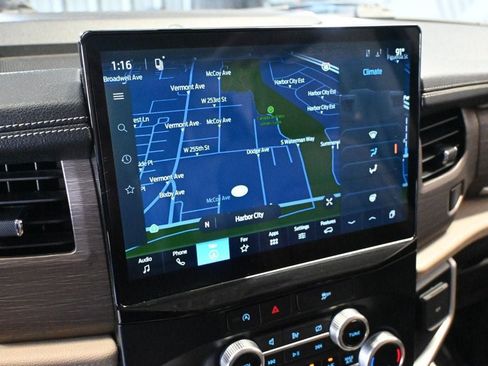 Used 2024 Ford Expedition Max Limited RWD image 15
