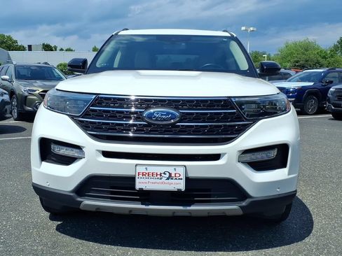 Used 2023 Ford Explorer XLT w/ Equipment Group 202A AWD/4WD image 2